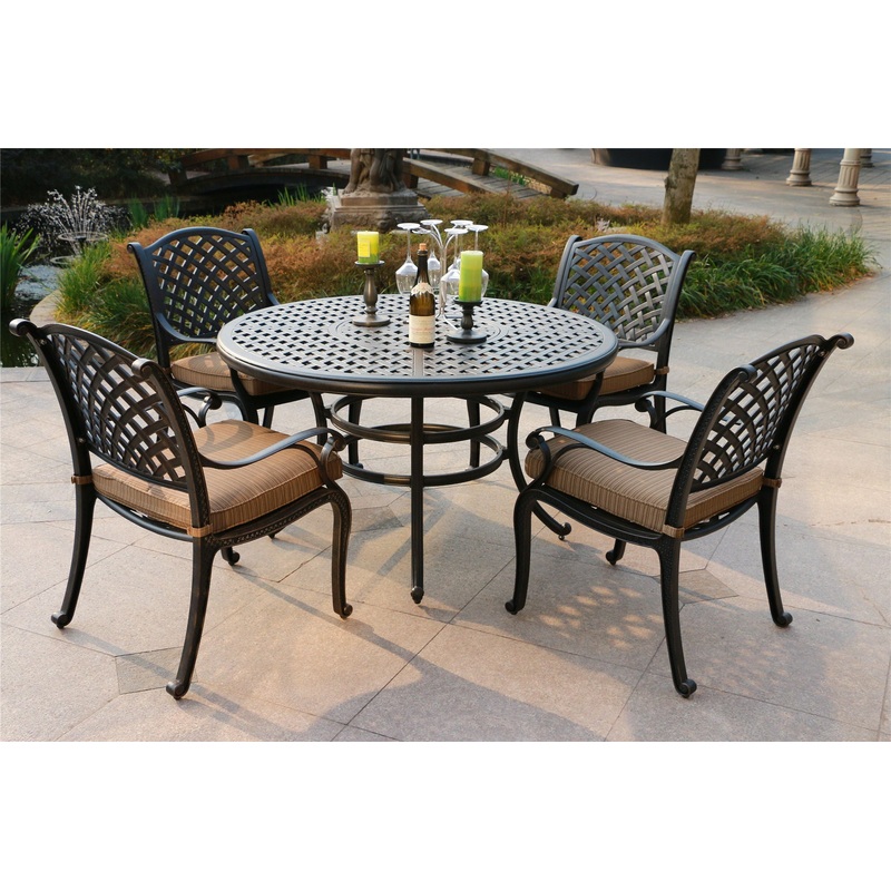 Round 4 Person 51.97" Long Dining Set With Cushions