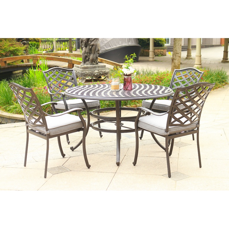 Round 49" Long Aluminum Dining Set With Cushions