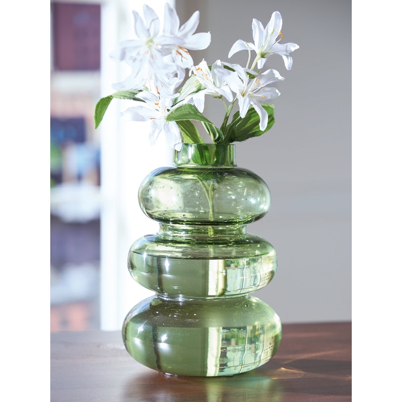 Renethorne Vase
