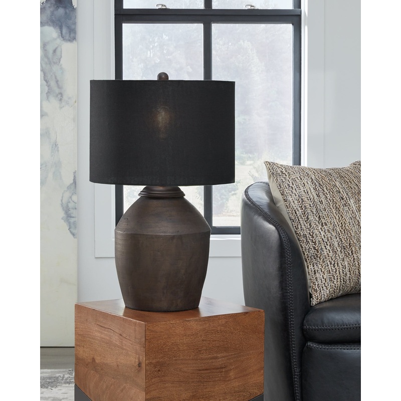 Naareman Terracotta Table Lamp (1/CN)