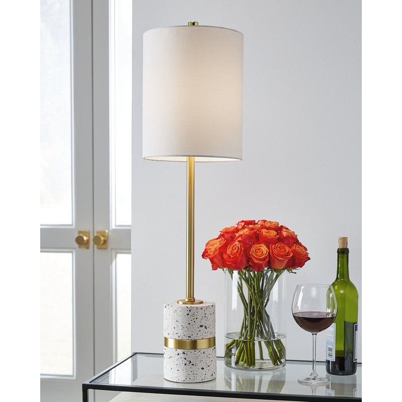 Maywick Metal Table Lamp (1/CN)
