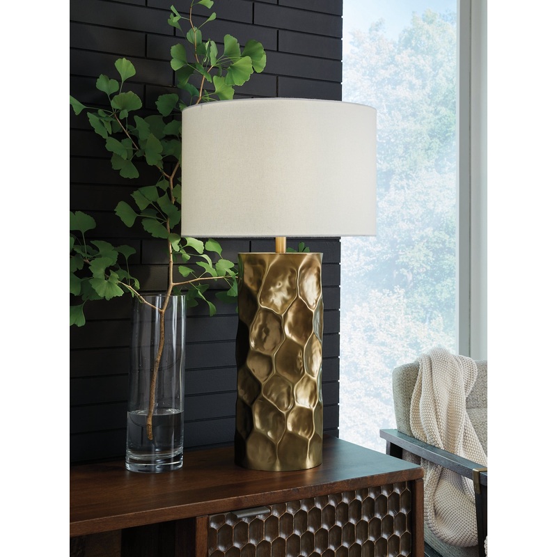 Marshawn Metal Table Lamp (1/CN)