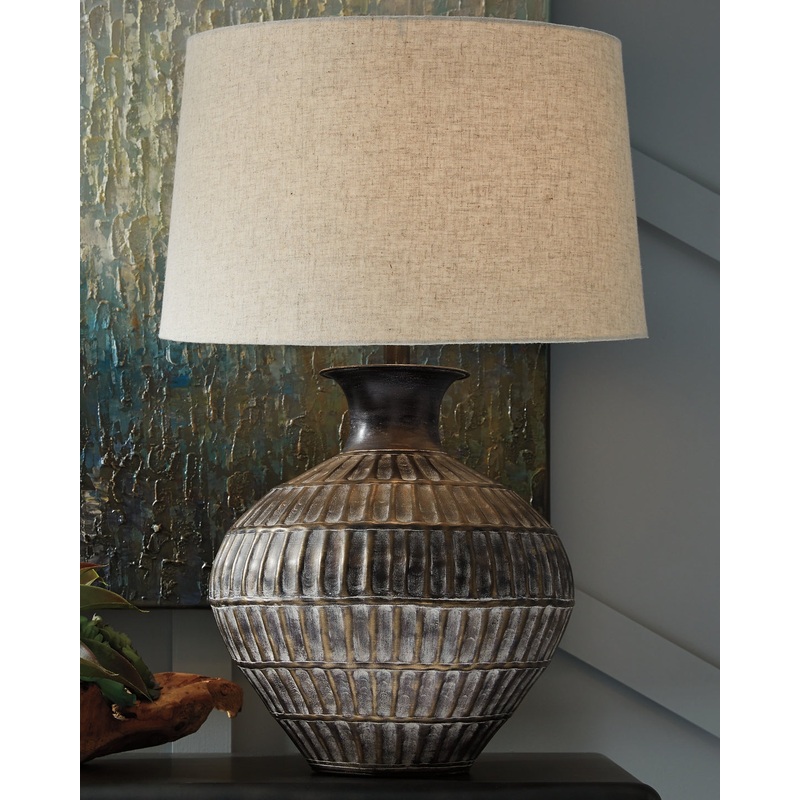 Magan Metal Table Lamp (1/CN)