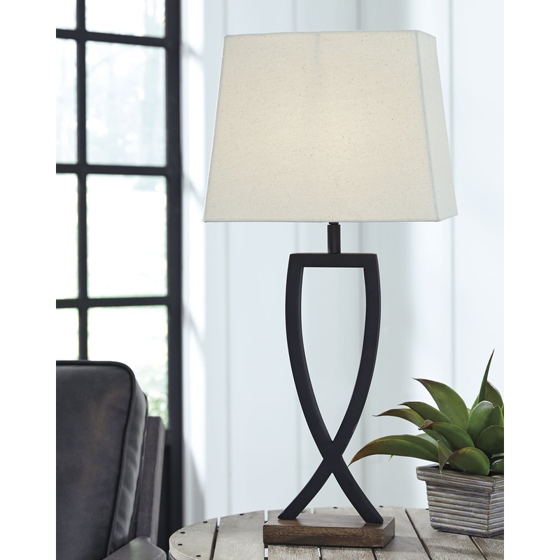 Makara Metal Table Lamp (2/CN)