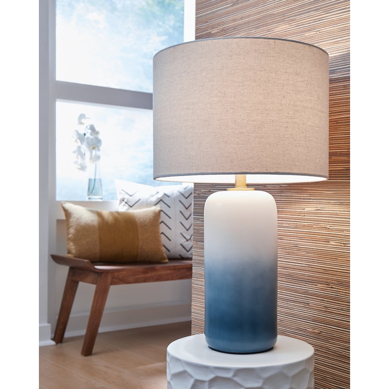 Lemrich Ceramic Table Lamp (1/CN)