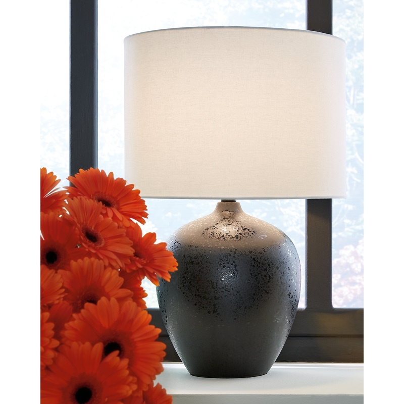 Ladstow Ceramic Table Lamp (1/CN)
