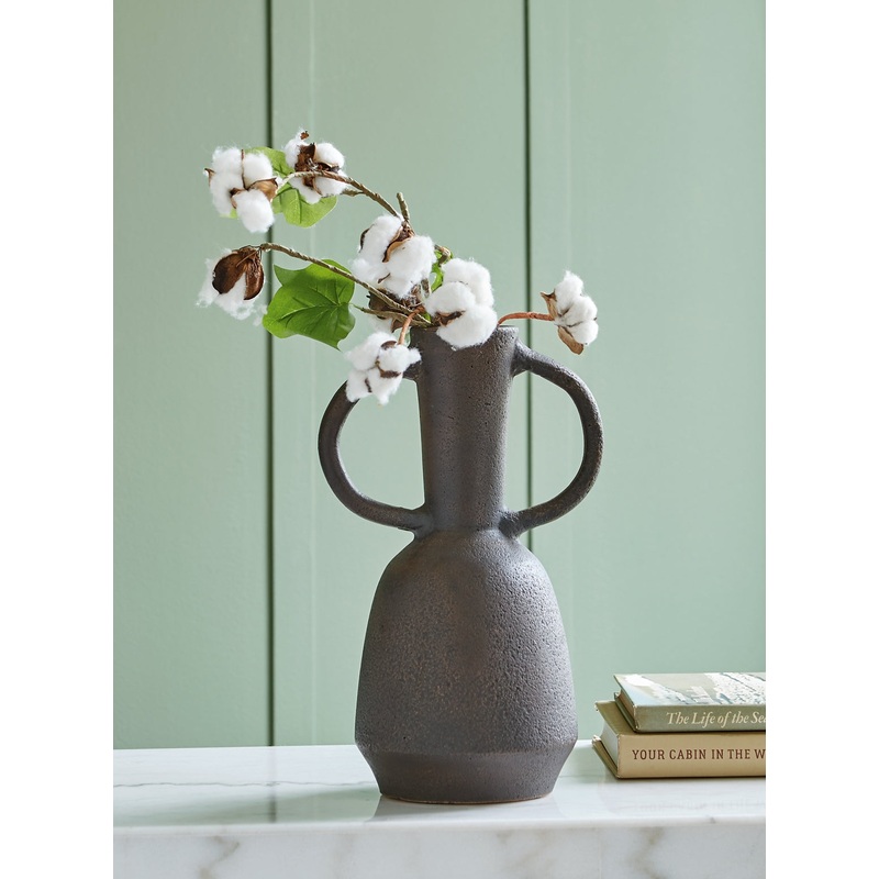 Aadeen Vase