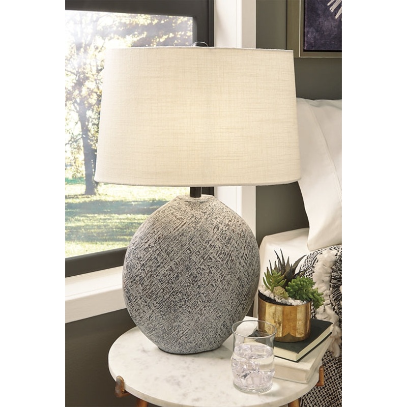 Harif Paper Table Lamp (1/CN)