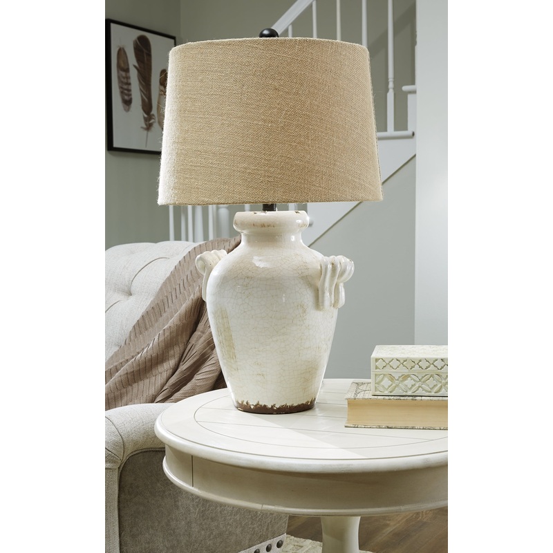 Emelda Ceramic Table Lamp (1/CN)