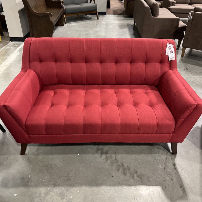 E U3216-102 Loveseat Red