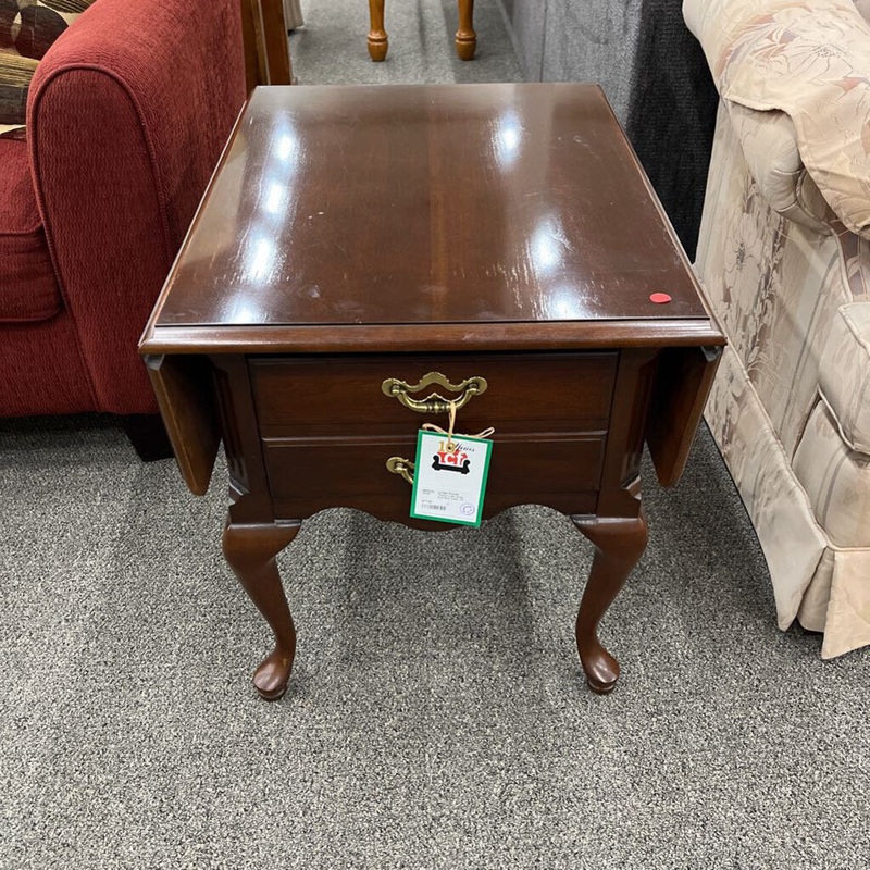 Drop-leaf End Table