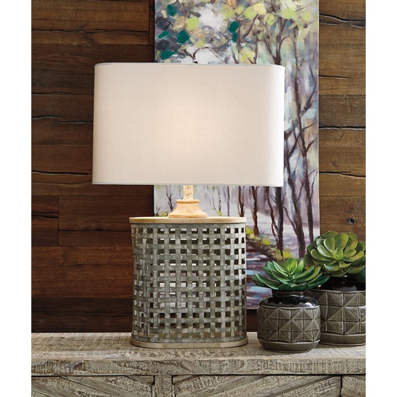 Deondra Metal Table Lamp (1/CN)