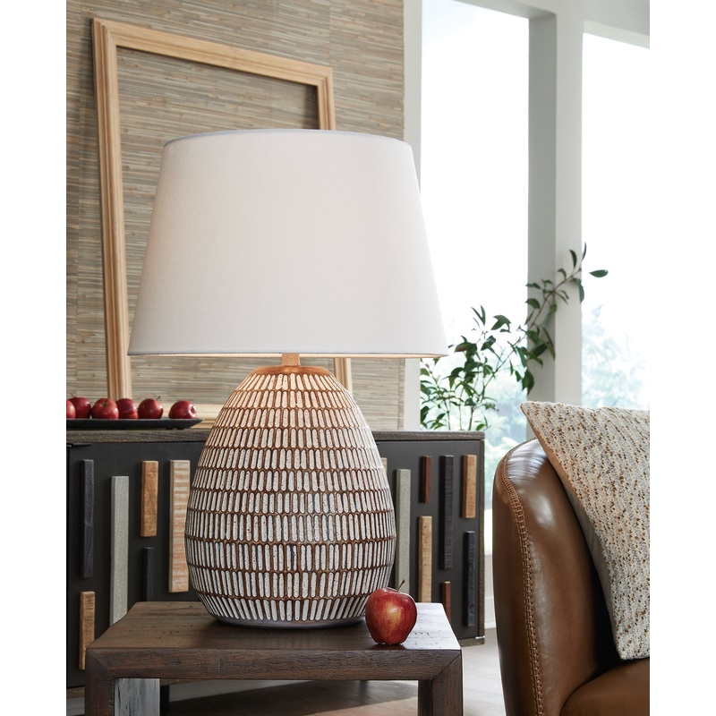 Darrich Metal Table Lamp (1/CN)