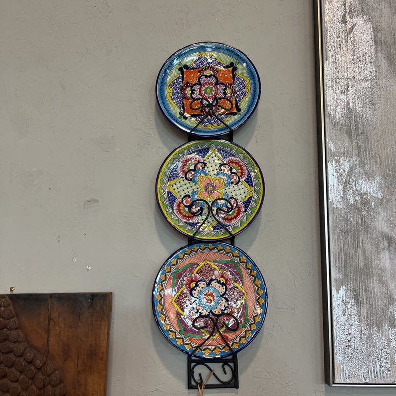 3 Multi-color Plates w/ Stand